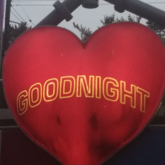 Meet your Posher, Amanda - Picture 1 of 1